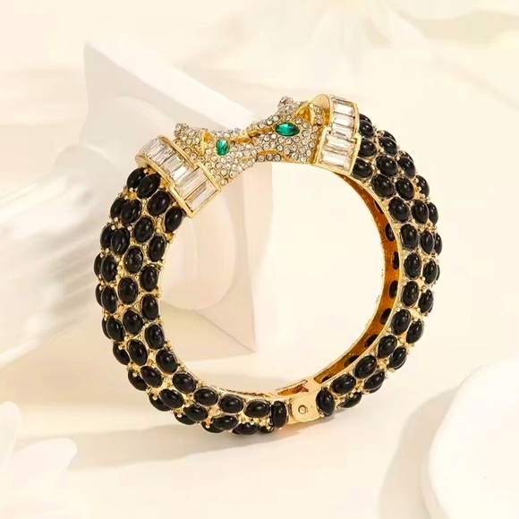 Kissing Panther Black and Gold Cuff Bracelet (NWOT) - Picture 1 of 10